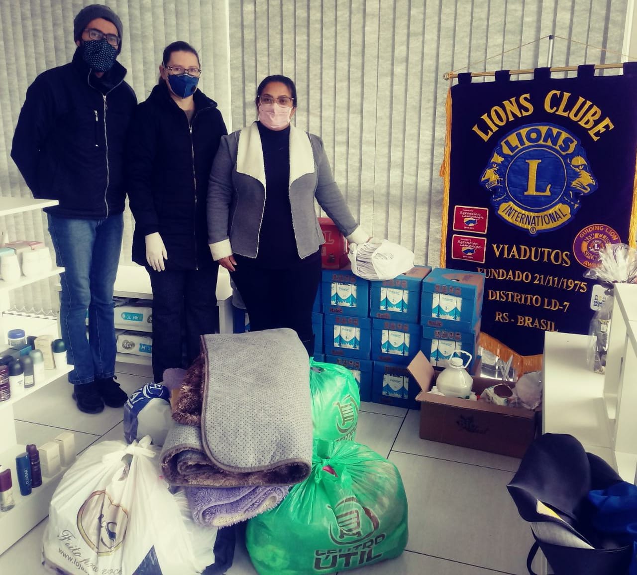Ir para  <p><big>O Lions Clube de Viadutos apresenta a diretoria para o Ano Leon&iacute;stico 2020/2021, que ficou com a seguinte composi&ccedil;&atilde;o: </big></p>

<p><big>Presidente &ndash; CL...