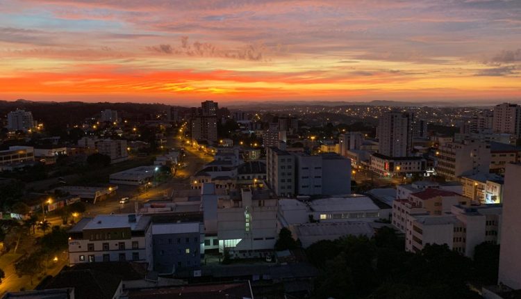 Ir para  <p><big>Na live realizada neste in&iacute;cio de semana, o Governado do Estado, Eduardo Leite, atualizou&nbsp;o mapa do Distanciamento Controlado. Os munic&iacute;pios apresentaram seus recursos at&eacute; domingo (5)...