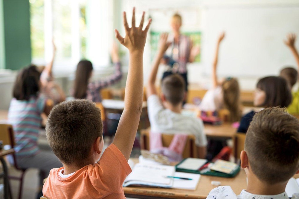Ir para  <p><big>O governo do Rio Grande do Sul recebe at&eacute; domingo (12) as respostas das 1.520 entidades que participam da consulta p&uacute;blica sobre a retomada das aulas presenciais nas escolas p&uacute;blicas e privadas...