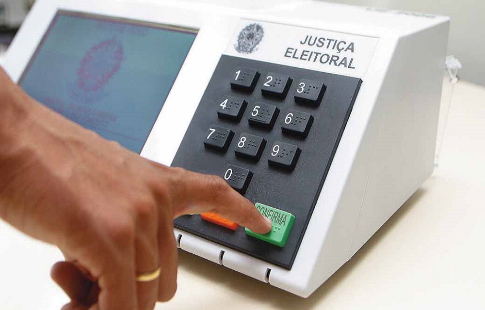 Ir para  <p>O Tribunal Superior Eleitoral ampliou o hor&aacute;rio de vota&ccedil;&atilde;o nas elei&ccedil;&otilde;es municipais de 2020 em uma hora por conta da pandemia da Covid-19: o pleito foi antecipado e vai ocorrer a...