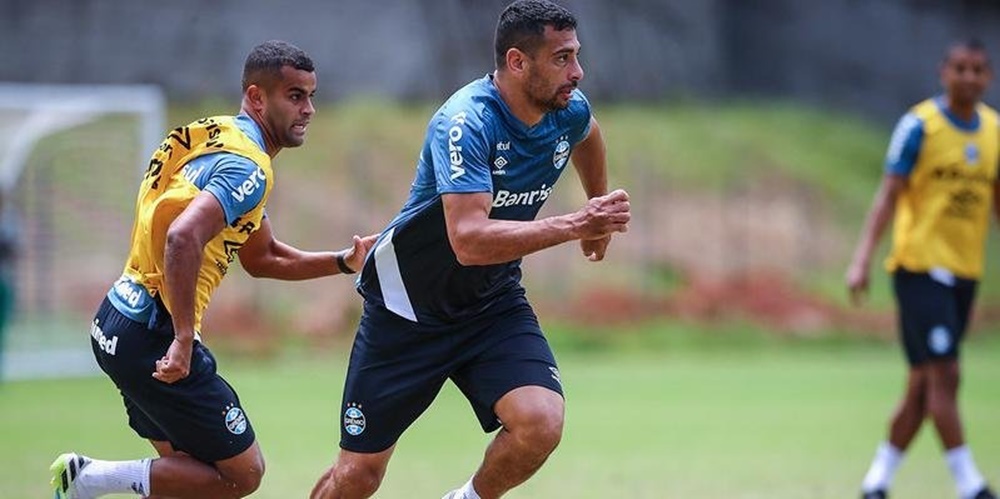 Ir para  <p><big>Um dia depois de comemorar seu anivers&aacute;rio de 117 anos, o Gr&ecirc;mio entra em campo para retomar aquela que &eacute; a competi&ccedil;&atilde;o mais desejada pelo clube e, consequentemente, pela...