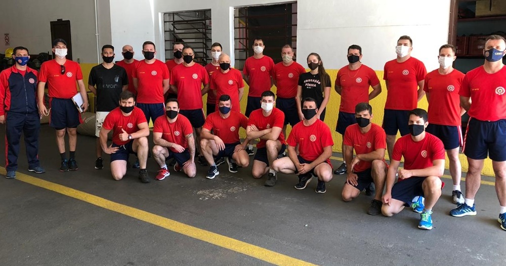 Ir para  <p><big>O projeto de extens&atilde;o universit&aacute;ria, desenvolvido pelo Curso de Educa&ccedil;&atilde;o F&iacute;sica e pelo Grupo de Estudos e Pesquisas em Educa&ccedil;&atilde;o...