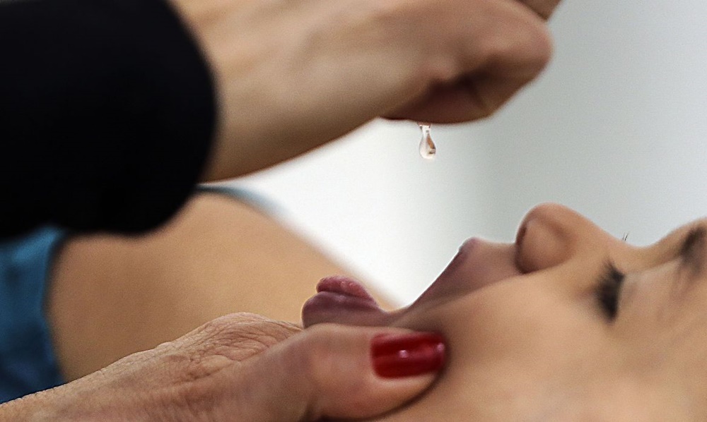 Ir para  <p><big>Crian&ccedil;as com idade de 1 a 5 anos t&ecirc;m at&eacute; sexta-feira (30) para receberem a vacina contra a poliomielite, dia do encerramento da Campanha Nacional de Vacina&ccedil;&atilde;o contra a...