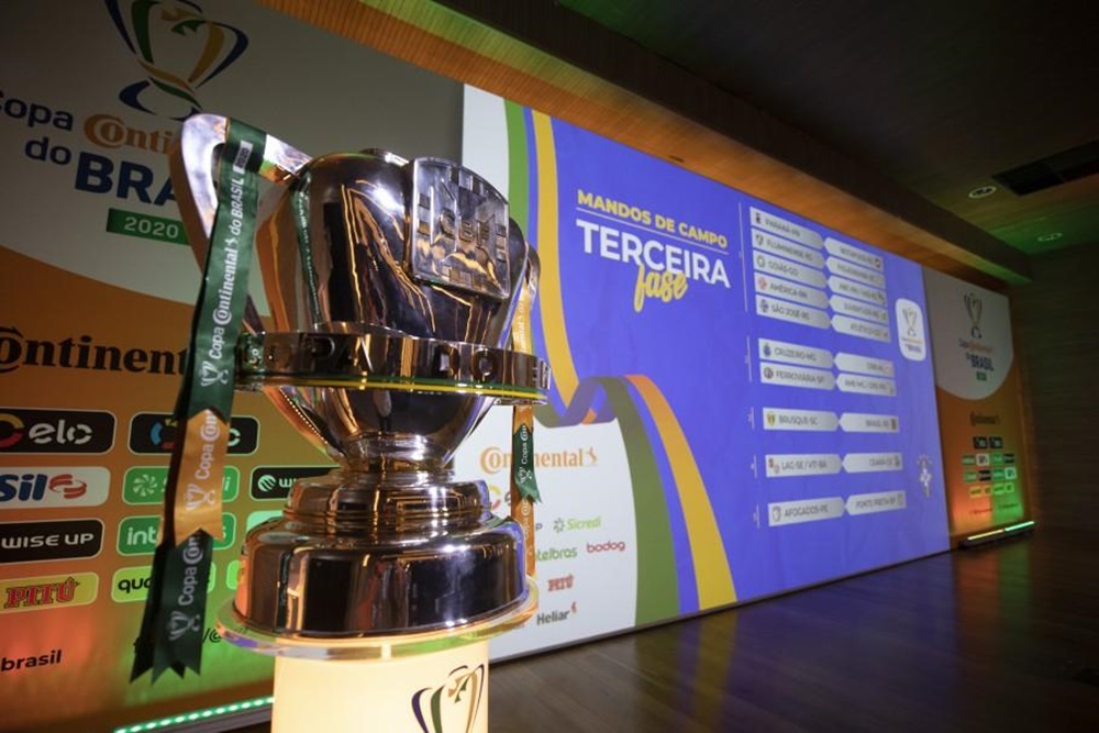 Ir para  <p><big>A CBF definiu na manh&atilde; desta sexta-feira (6) os confrontos das quartas de final da Copa do Brasil. Em sorteio realizado na sede da entidade, no Rio, o destaque ficou para o confronto entre Flamengo e S&atilde;o...