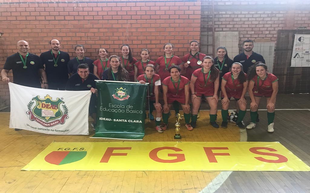 Ir para  <p>Criado h&aacute; apenas um ano, o time de futsal feminino IDEAU &ndash; FEMINY &eacute; um projeto do curso de Educa&ccedil;&atilde;o F&iacute;sica do Centro Universit&aacute;rio IDEAU, e j&aacute;...