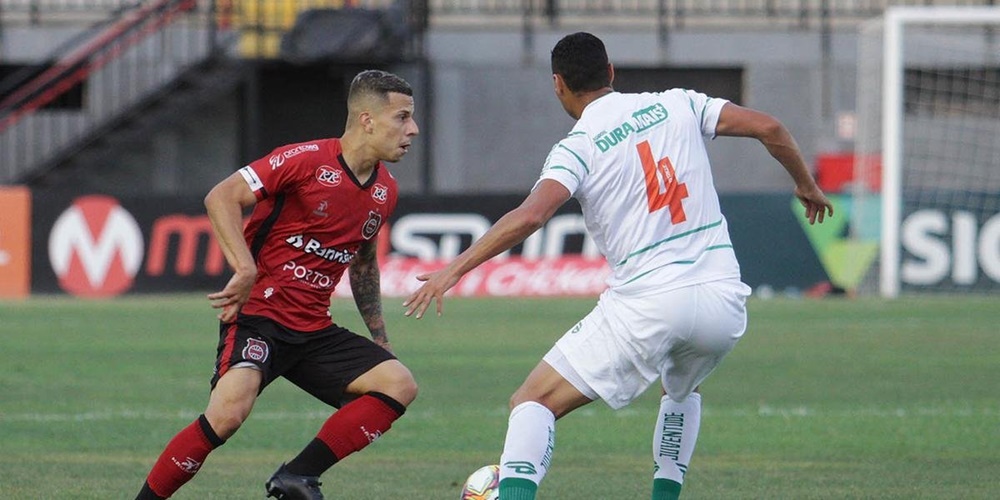 Ir para  <p><big>Em um duelo de ga&uacute;chos, melhor para o Brasil de Pelotas. Jogando em casa, o Xavante bateu o Juventude por 2 a 1 de virada e de quebra manteve o rival fora do G4 da S&eacute;rie B, em partida disputada na noite...