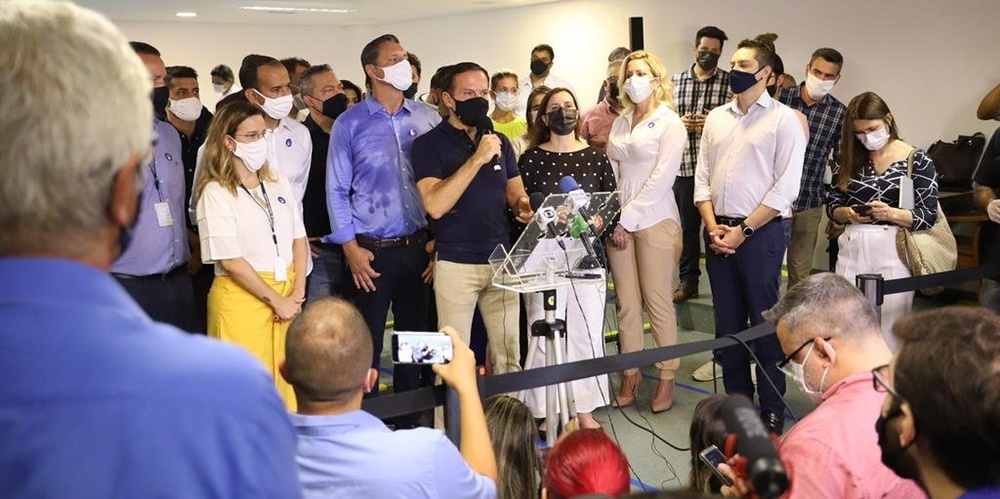 Ir para  <p><big>O governador de S&atilde;o Paulo, Jo&atilde;o Doria (PSDB), conduz nesta quarta-feira, 20, mais uma entrevista no Pal&aacute;cio dos Bandeirantes para tratar da crise do coronav&iacute;rus e das...