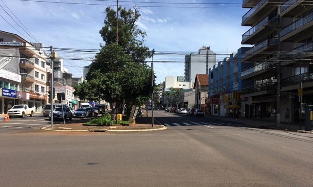 Ir para  <p><big>Quem trafega pelas ruas de Erechim percebeu com maior frequ&ecirc;ncia nos &uacute;ltimos dias o aumento no n&uacute;mero de artistas de rua, vendedores e pedintes nos cruzamentos na &aacute;rea...