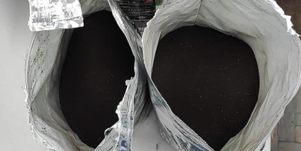 Ir para  <p><big>A Pol&iacute;cia Civil realizou na manh&atilde; desta quarta-feira a primeira apreens&atilde;o de coca&iacute;na preta na hist&oacute;ria do Rio Grande do Sul. A droga, considerada rara, potente e muito...