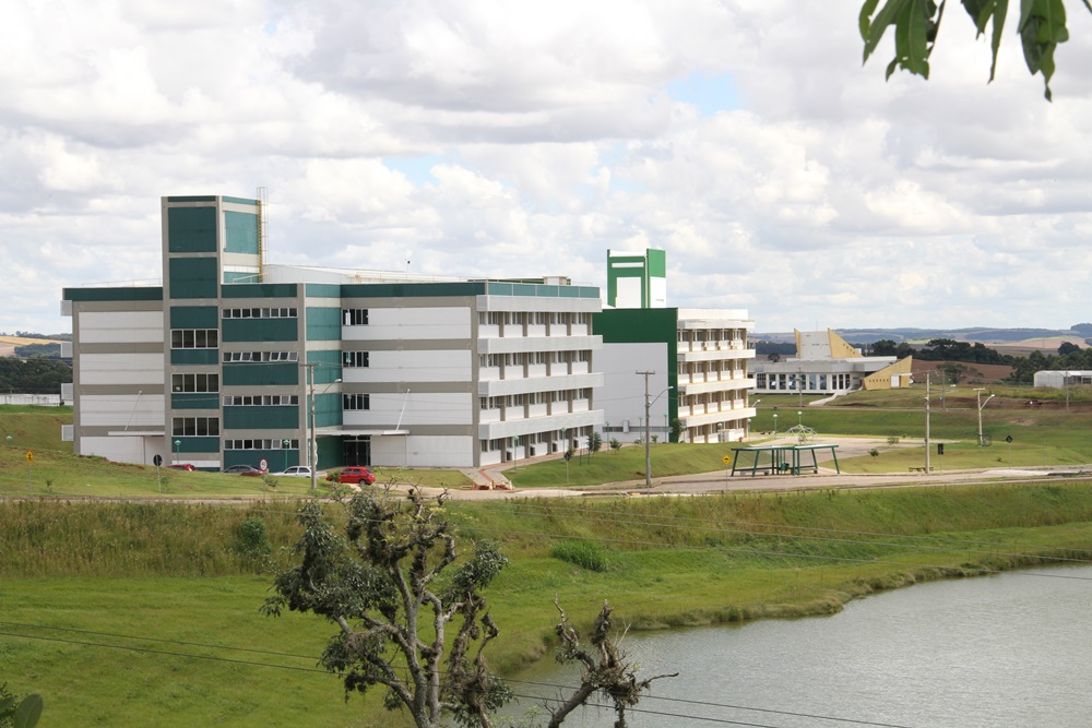 Ir para  <p><big>A Universidade Federal da Fronteira Sul (UFFS) inicia, no dia 17, o segundo semestre letivo de 2020. Assim como no semestre 2020-1, encerrado em 30 de janeiro, as atividades ser&atilde;o realizadas remotamente, em virtude...