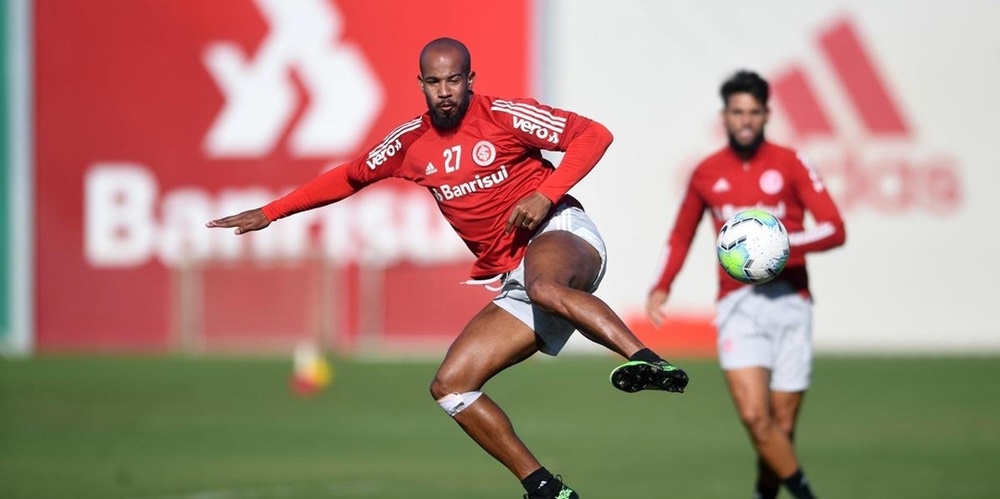 Ir para  <p><big>O Inter viveu grandes gl&oacute;rias nas &uacute;ltimas duas d&eacute;cadas. Conquistou a Am&eacute;rica e o mundo, foi campe&atilde;o de tudo, tornou-se de fato internacional. Por&eacute;m, toda uma...