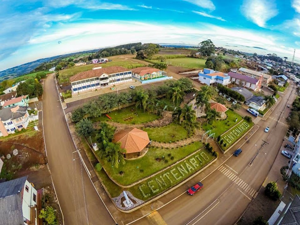 Ir para  <p><big>A C&acirc;mara de Vereadores de Centen&aacute;rio em reuni&atilde;o ordin&aacute;ria realizada na segunda-feira, dia 22 de mar&ccedil;o, por unanimidade de seus membros e por iniciativa da bancada do...
