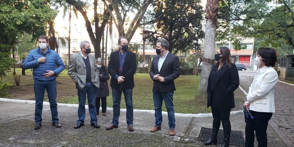 Ir para  <p><big>&Agrave;s 7h e 15 minutos desta quinta-feira, a Organiza&ccedil;&atilde;o Mundial de Sa&uacute;de Animal (OIE) anunciou a concess&atilde;o ao Rio Grande do Sul do certificado que reconhece o Estado como...