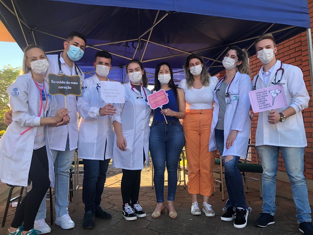 Ir para  <p><big>A Liga Acad&ecirc;mica de Cuidados Intensivos em Enfermagem (LACIE), do Curso de Gradua&ccedil;&atilde;o em Enfermagem da URI Erechim, tendo como uma de suas atribui&ccedil;&otilde;es as atividades de...