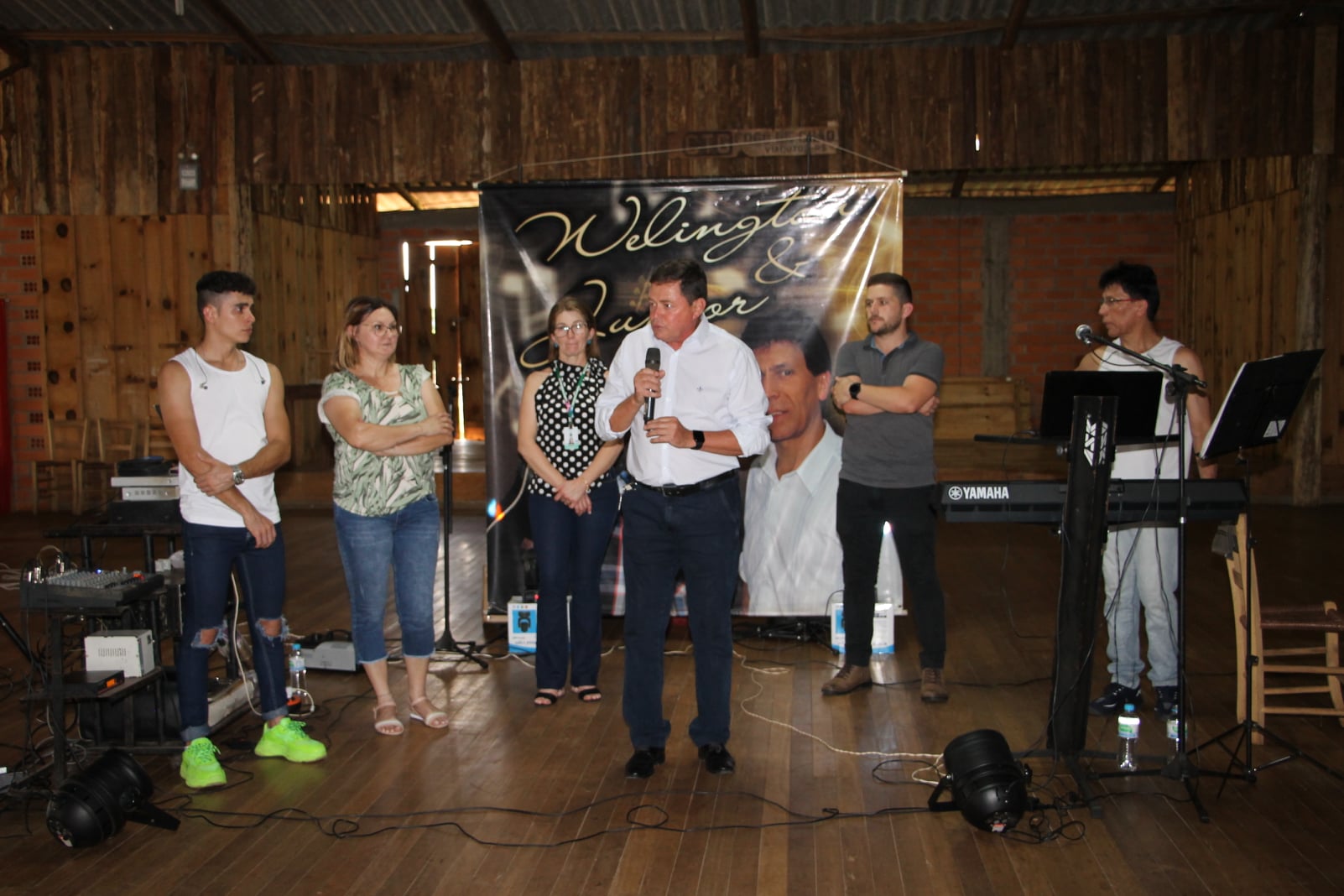 Ir para  <p><big><span dir="auto">Na oportunidade estiveram presentes o Prefeito Claiton dos Santos Brum, Vice-Prefeito Giovan Andr&eacute; Sperotto, Vereadoras Helena Irene Basso e Carla Toniolo, Secret&aacute;ria de...