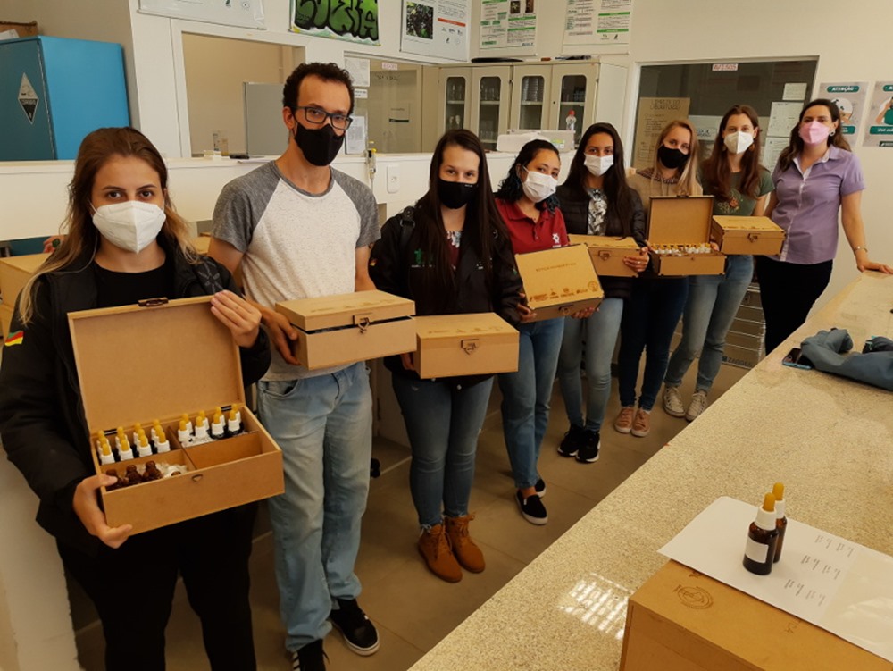 Ir para  <p><big>A utiliza&ccedil;&atilde;o da homeopatia na agricultura &eacute; tema de uma capacita&ccedil;&atilde;o ofertada pela Universidade Federal da Fronteira Sul (UFFS) Campus Erechim para quase 100 pessoas, entre...