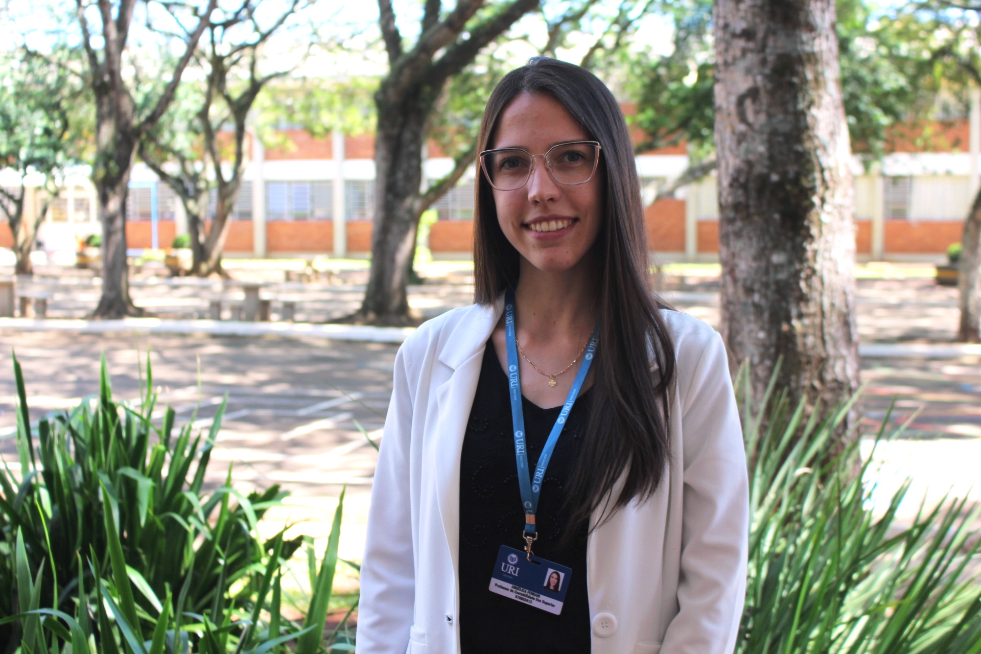 Ir para  <p><big>A professora Ang&eacute;lica Ferrari, do Curso de Ci&ecirc;ncias Cont&aacute;beis da URI Erechim, teve artigo publicado na Revista BAR (Brazilian Administration Review), considerada uma refer&ecirc;ncia na...