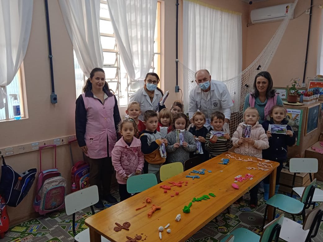 Ir para  <p><big>Preven&ccedil;&atilde;o &eacute; o melhor caminho!</big></p>

<p><big>A equipe de sa&uacute;de bucal do munic&iacute;pio, Dr. J&acirc;nio Jaguszewski e auxiliar de gabinete...