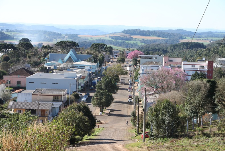 Ir para  <p><big>A partir de ter&ccedil;a-feira, dia 30 de agosto, a Prefeitura Municipal de Viadutos iniciar&aacute; o Recadastramento Imobili&aacute;rio Municipal, instrumento de extrema import&acirc;ncia para o...