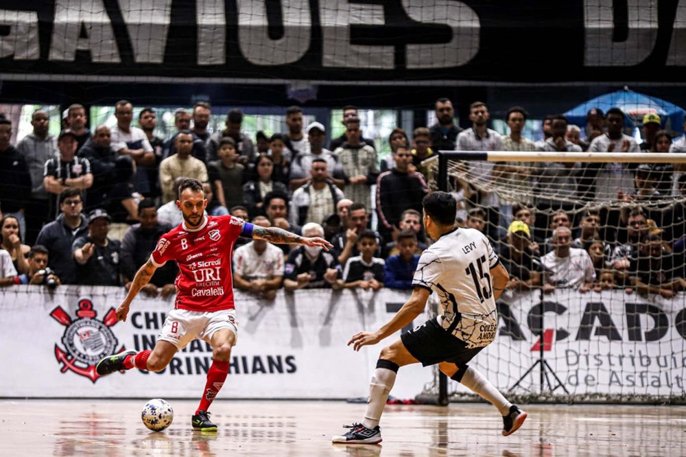 Ir para  <p><big>O Atl&acirc;ntico n&atilde;o conseguiu o resultado almejado neste domingo, 6, no primeiro jogo pela final da Liga Nacional de Futsal (LNF), disputada em S&atilde;o Paulo/SP. O Galo acabou perdendo por 6 a 2, mesmo...