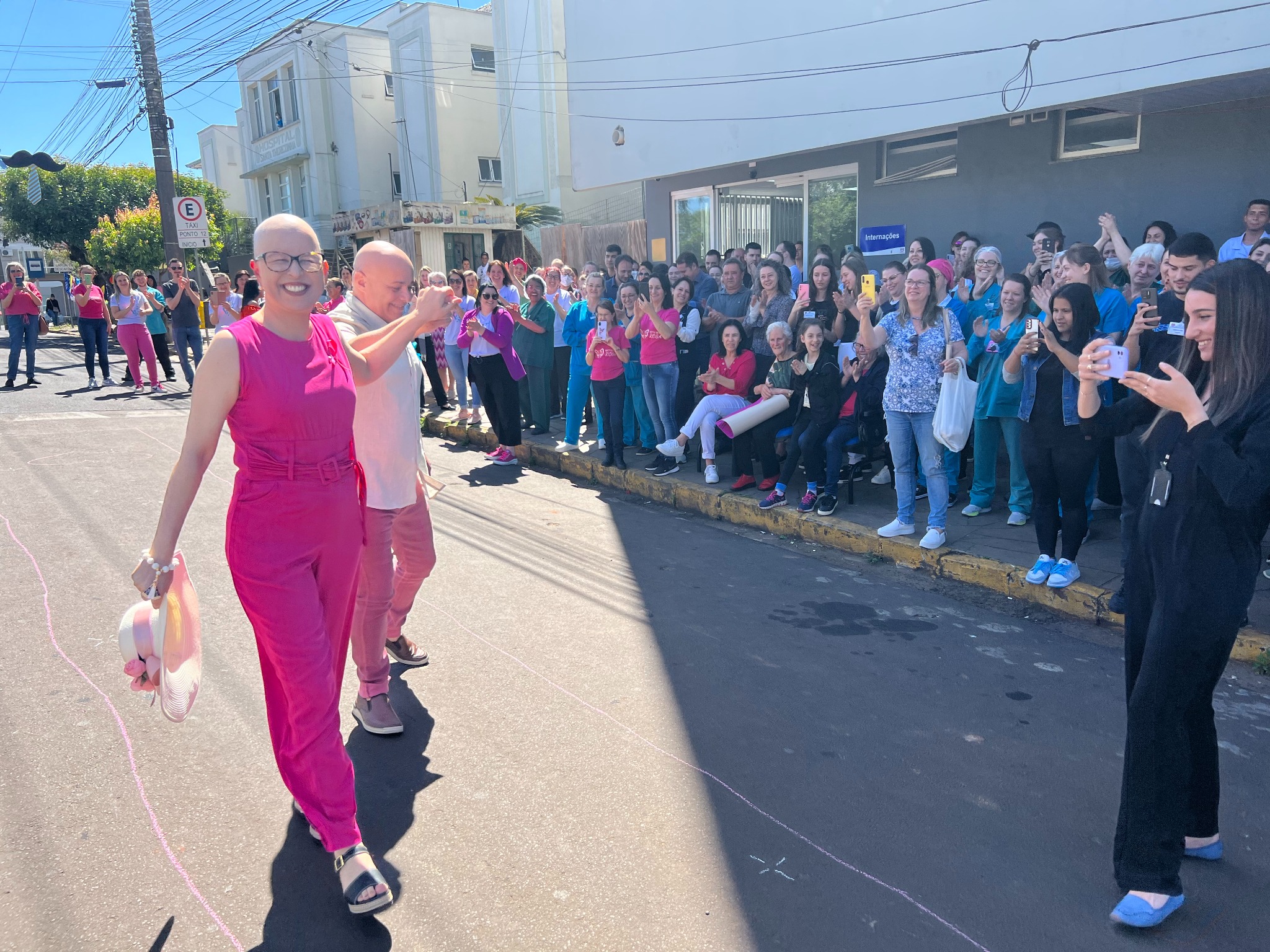 Ir para  <p>A Funda&ccedil;&atilde;o Hospitalar Santa Terezinha de Erechim (FHSTE) promoveu, na tarde desta quarta-feira (9) na Rua It&aacute;lia ao lado da Institui&ccedil;&atilde;o de Sa&uacute;de, mais uma...
