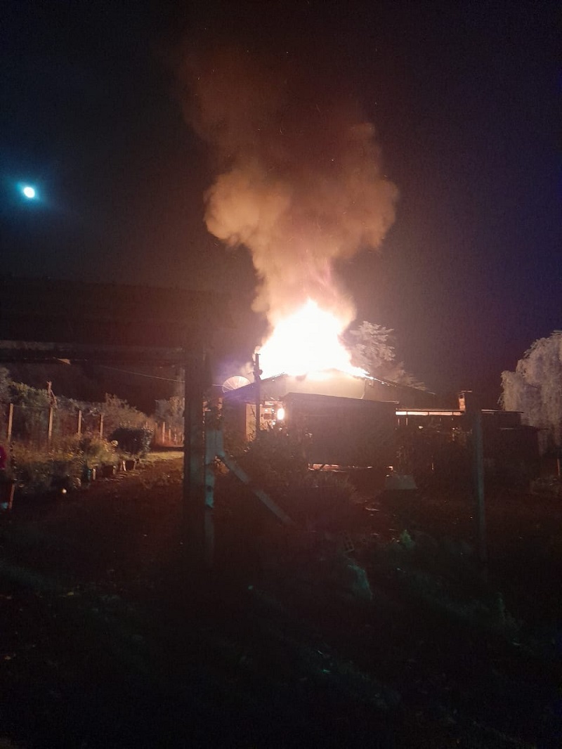 Ir para  <p><big>O Corpo de Bombeiros Volunt&aacute;rios&nbsp;de Gaurama atendeu&nbsp;na madrugada desta ter&ccedil;a-feira (06) uma ocorr&ecirc;ncia de inc&ecirc;ndio em resid&ecirc;ncia,&nbsp;na Linha Ponte...