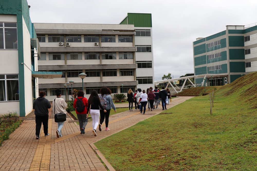 Ir para  <p><big>A Universidade Federal da Fronteira Sul (UFFS) est&aacute; ofertando 2.016 vagas em 47 cursos de gradua&ccedil;&atilde;o no SiSU. As inscri&ccedil;&otilde;es iniciaram nesta quinta-feira (16) e seguem...