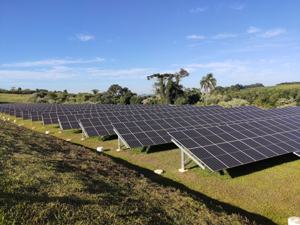 Ir para  <p><big>Desde o in&iacute;cio de 2022, a Universidade Federal da Fronteira Sul (UFFS) conta com duas usinas solares fotovoltaicas para gera&ccedil;&atilde;o de energia nos campi Erechim e Chapec&oacute;. De...