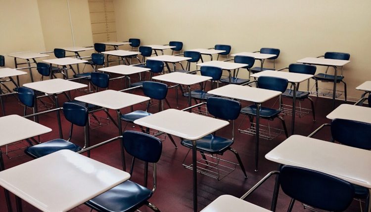 Ir para  <p><big>A Secretaria da Educa&ccedil;&atilde;o (Seduc) lan&ccedil;ou o edital para o concurso p&uacute;blico de professores para a rede estadual de ensino. As inscri&ccedil;&otilde;es come&ccedil;am nesta...