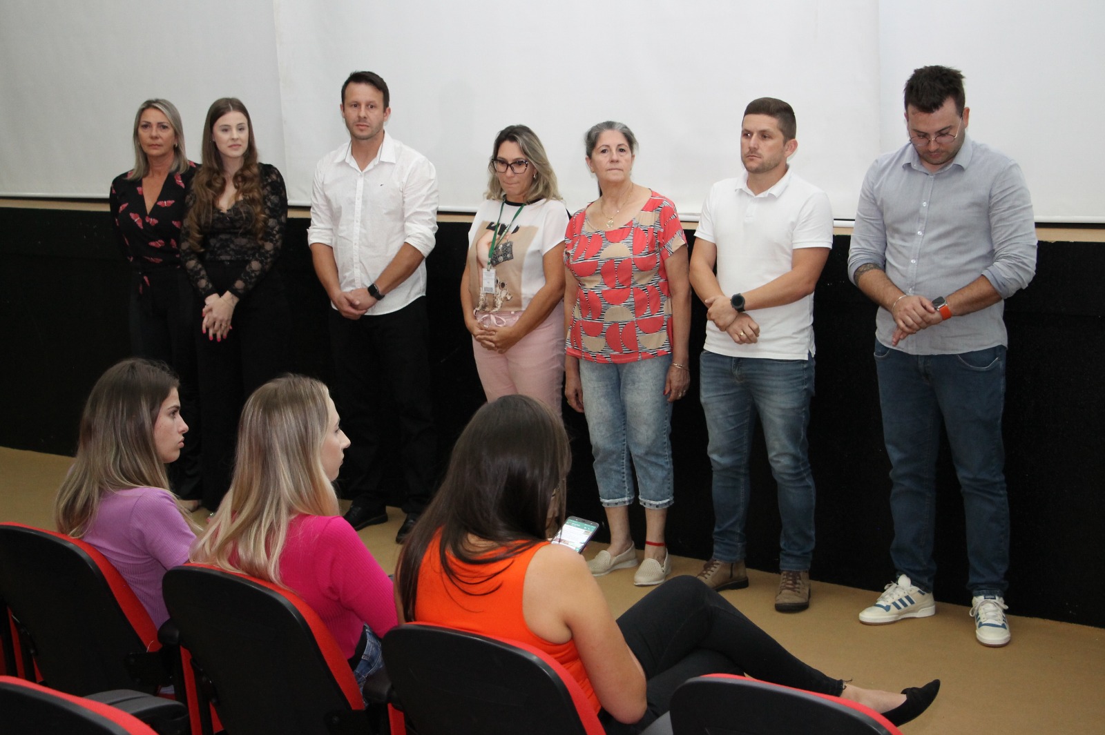 Ir para  <p><big>Na &uacute;ltima&nbsp;ter&ccedil;a-feira, 14/03, aconteceu a 9&ordf; Confer&ecirc;ncia Municipal de Sa&uacute;de de Viadutos, o evento foi realizado no Anfiteatro Municipal esse ano com o tema...