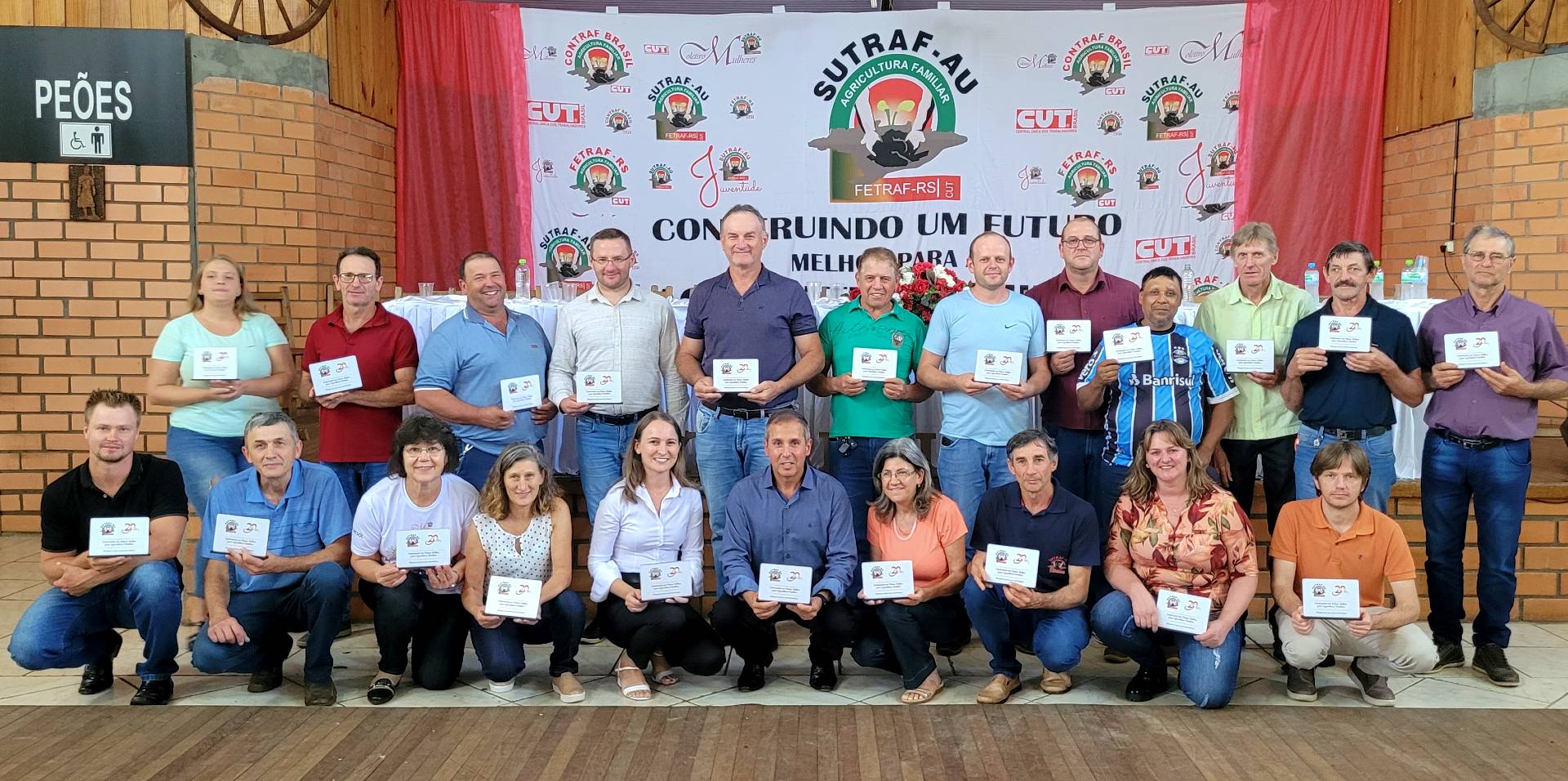 Ir para  <p><big>Uma viagem no tempo, foi isso que agricultores e agricultoras familiares presentes no evento de comemora&ccedil;&atilde;o dos 20 anos do Sindicato Unificado dos Trabalhadores na Agricultura Familiar do Alto Uruguai...