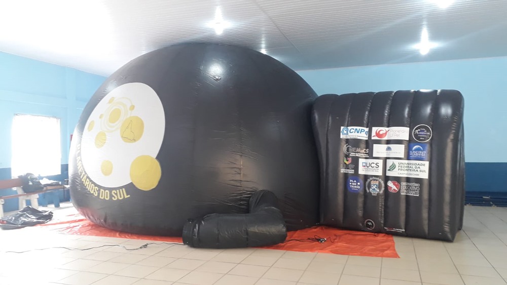 Ir para  <p><big>A Universidade Federal da Fronteira Sul (UFFS) Campus Erechim se prepara para receber, em abril, um Planet&aacute;rio M&oacute;vel. A ideia &eacute; promover visitas de estudantes e professores da...