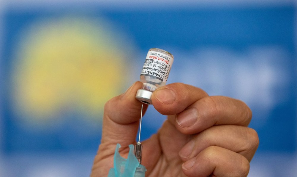 Ir para  <p><big>O Minist&eacute;rio da Sa&uacute;de anunciou nesta segunda-feira (24) a amplia&ccedil;&atilde;o da campanha de vacina&ccedil;&atilde;o contra covid-19 com a dose de refor&ccedil;o bivalente para...