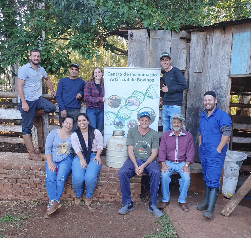 Ir para  <p><big>A Prefeitura de Viadutos, por meio da Secretaria da Agricultura em parceria com o Senar, realizou entre os dias 17 a 21 de abril, a forma&ccedil;&atilde;o da primeira turma do curso de insemina&ccedil;&atilde;o...