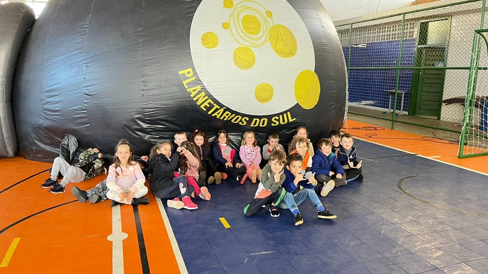 Ir para  <p><big>Nos dias 19 e 20 de junho, o nosso munic&iacute;pio por interm&eacute;dio da Secretaria Municipal de Educa&ccedil;&atilde;o, Cultura e Desporto, recebeu a visita do Planet&aacute;rio Itinerante da...