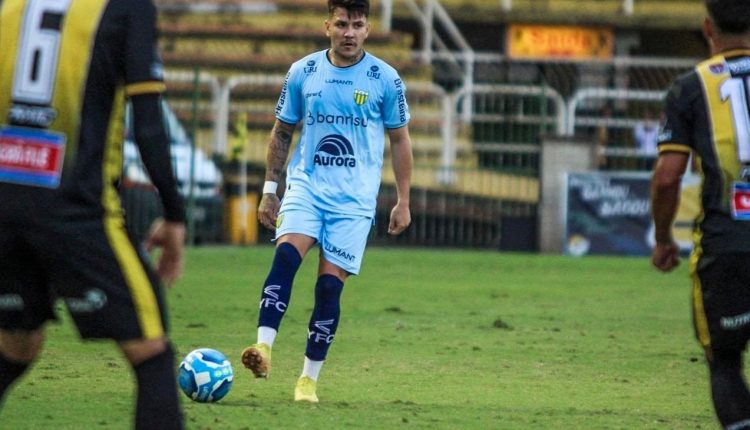 Ir para  <p>Com desfalques importantes como MV e Erick, canarinho perde por 2 a 1, para o Volta&ccedil;o, neste domingo (25), no est&aacute;dio Raulino de Oliveira, pela d&eacute;cima roda da S&eacute;rie C. Os gols do time carioca...