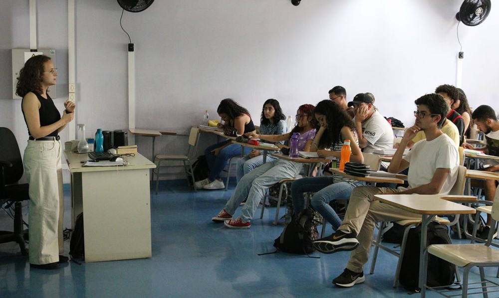 Ir para  <p><big>Pela primeira vez uma universidade brasileira foi classificada entre as 100 melhores universidades do mundo no QS World University, da consultoria brit&acirc;nica especializada em ensino superior, Quacquarelli Symonds...