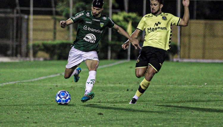 Ir para  <p>Na noite desta segunda-feira (21), o canarinho perdeu por 1 a 0 para o S&atilde;o Bernardo, no est&aacute;dio Primeiro de Maio, em S&atilde;o Bernardo do Campo (SP), pela pen&uacute;ltima rodada da S&eacute;rie C do...
