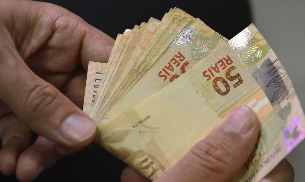 Ir para  <p><big>Cerca de 24 milh&otilde;es de pessoas que trabalharam com carteira assinada em 2022 podem consultar, a partir desta segunda-feira (5), o valor do abono salarial do Programa de Integra&ccedil;&atilde;o Social (PIS)...