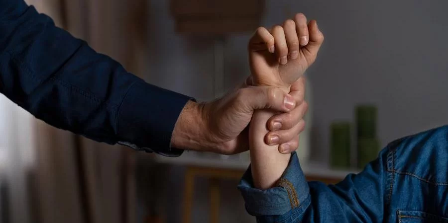 Ir para  <p><big>Um preocupante aumento nos casos de feminic&iacute;dio foi registrado nos &uacute;ltimos anos, destacando uma realidade sombria na qual as mulheres continuam a lutar por sua seguran&ccedil;a e...