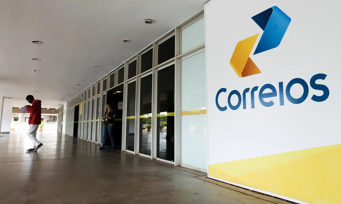 Ir para  <p><big>Servi&ccedil;os tradicionalmente oferecidos pela Caixa Econ&ocirc;mica Federal, o Programa de Integra&ccedil;&atilde;o Social (PIS), o Fundo de Garantia do Tempo de Servi&ccedil;os (FGTS) e o...
