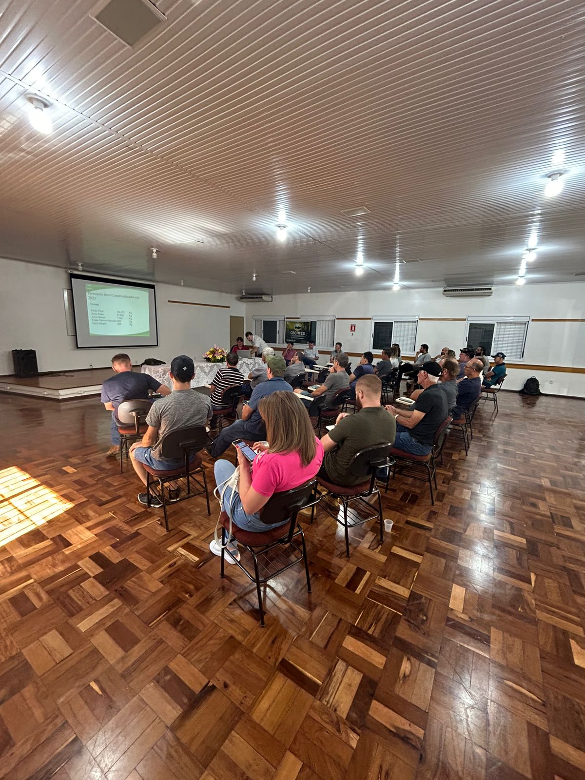Ir para  <p><big>No dia 26 de mar&ccedil;o de 2024, no Semin&aacute;rio de F&aacute;tima em Erechim, reuniram-se associados e dire&ccedil;&atilde;o, &nbsp;a fim de deliberar sobre as atividades da Cooperativa em 2023, e...