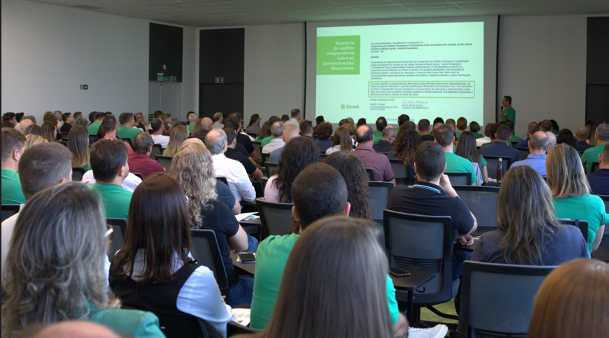 Ir para  <p><big>Na manh&atilde; de s&aacute;bado (13/04), aconteceu a Assembleia Geral Ordin&aacute;ria (AGO) da Sicredi UniEstados. A reuni&atilde;o que contou com a presen&ccedil;a de mais de 260 pessoas, entre...