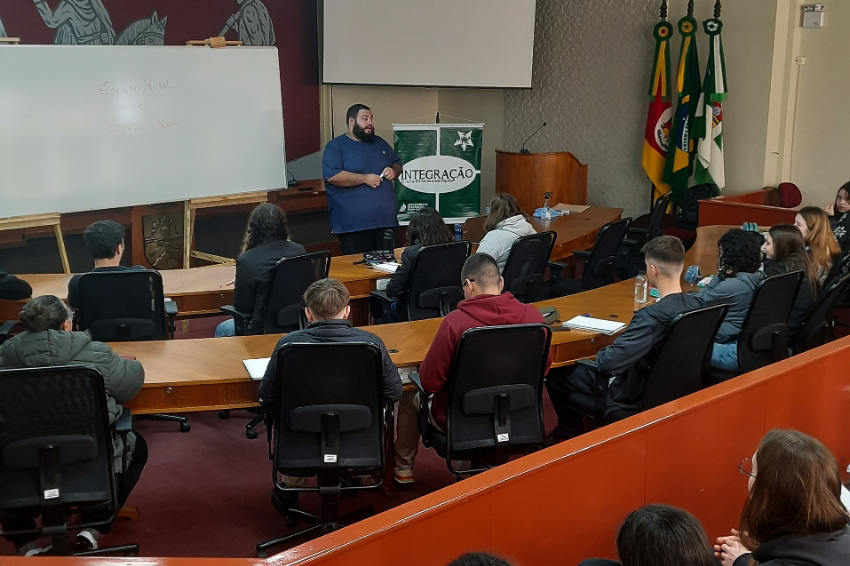 Ir para  <p><big>Est&atilde;o abertas as inscri&ccedil;&otilde;es para o cursinho pr&eacute;-universit&aacute;rio popular Integra&ccedil;&atilde;o, destinado a interessados em realizar o Enem e/ou demais processos...