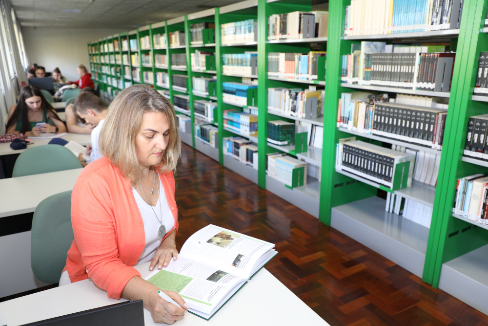 Ir para  <p><big>A Universidade Federal da Fronteira Sul (UFFS) Campus Erechim est&aacute; com inscri&ccedil;&otilde;es abertas para admiss&atilde;o de alunos em disciplinas isoladas de mestrados e doutorado. As vagas...