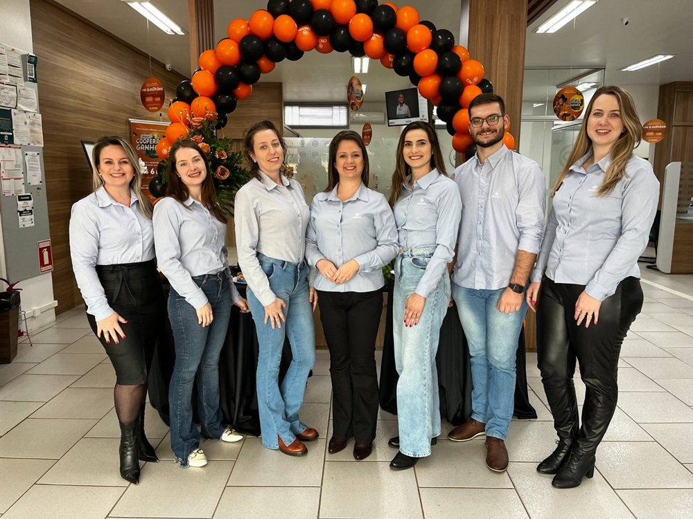 Ir para  <p><big>Ontem dia 1&deg; de agosto, a Cresol Viadutos completa 19 anos de hist&oacute;ria. Uma trajet&oacute;ria marcada pela transforma&ccedil;&atilde;o de vidas por meio do...