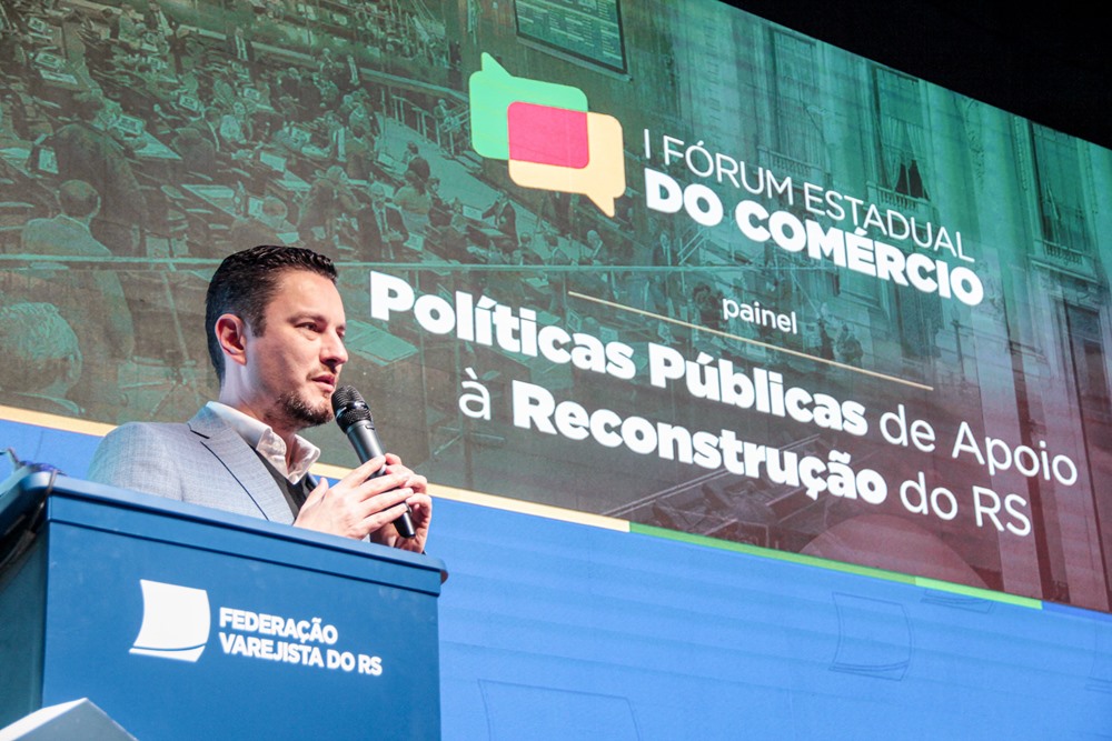 Ir para  <p><big>O presidente da Federa&ccedil;&atilde;o das Associa&ccedil;&otilde;es dos Munic&iacute;pios do Rio Grande do Sul (Famurs) e prefeito do munic&iacute;pio de Barra do Rio Azul, Marcelo Arruda, ministrou...