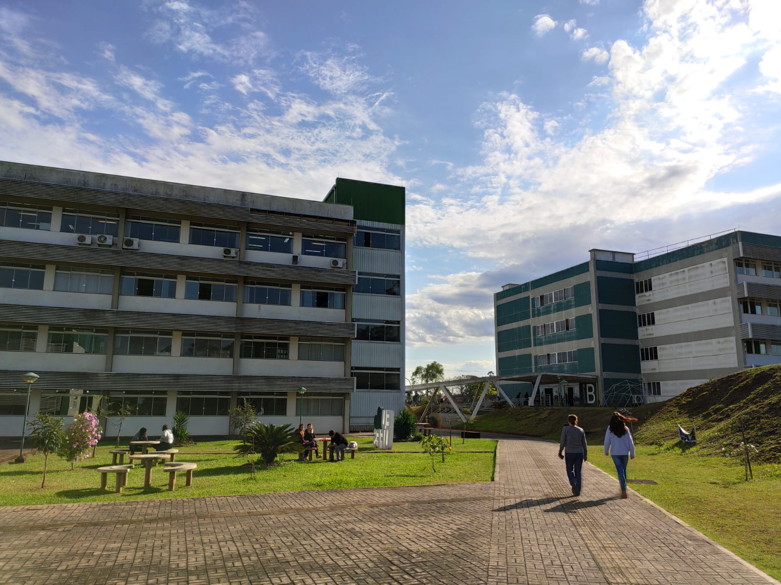 Ir para  <p><big>A Universidade Federal da Fronteira Sul (UFFS) Campus Erechim est&aacute; com inscri&ccedil;&otilde;es abertas para os cursos de Especializa&ccedil;&atilde;o em Gest&atilde;o P&uacute;blica e em...