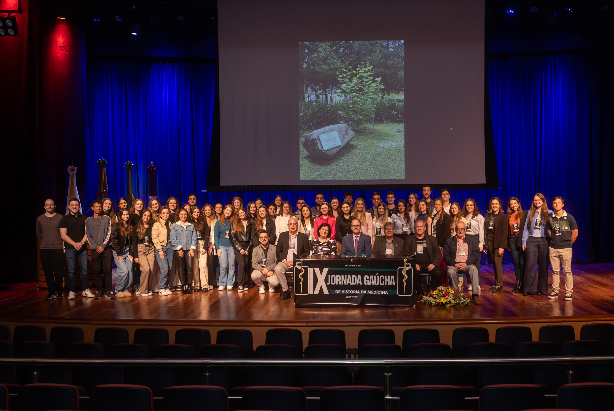 Ir para  <p><big>Nos dias 10 e 11 de outubro, ocorreu, na Universidade de Caxias do Sul, a IX Jornada Ga&uacute;cha da Hist&oacute;ria da Medicina, evento cient&iacute;fico e cultural organizado pela...
