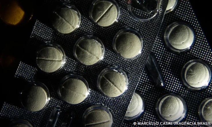 Ir para  <p><big>A isen&ccedil;&atilde;o do imposto de importa&ccedil;&atilde;o para medicamentos foi estendida pelo governo federal em&nbsp;<a...